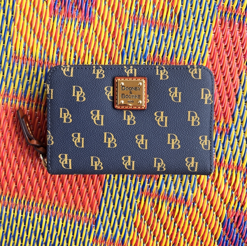 Gretta Medium Zip Around Wallet